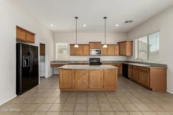 $440,000 | 13464 South 186th Avenue, Goodyear, AZ 85338