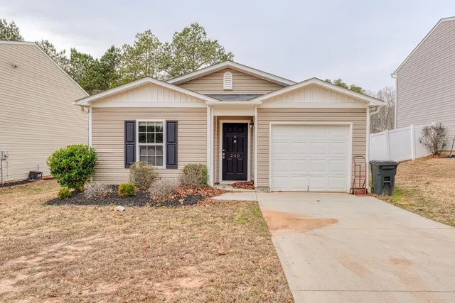 $209,900 | 240 Cotton Creek Drive, Spartanburg, SC 29302