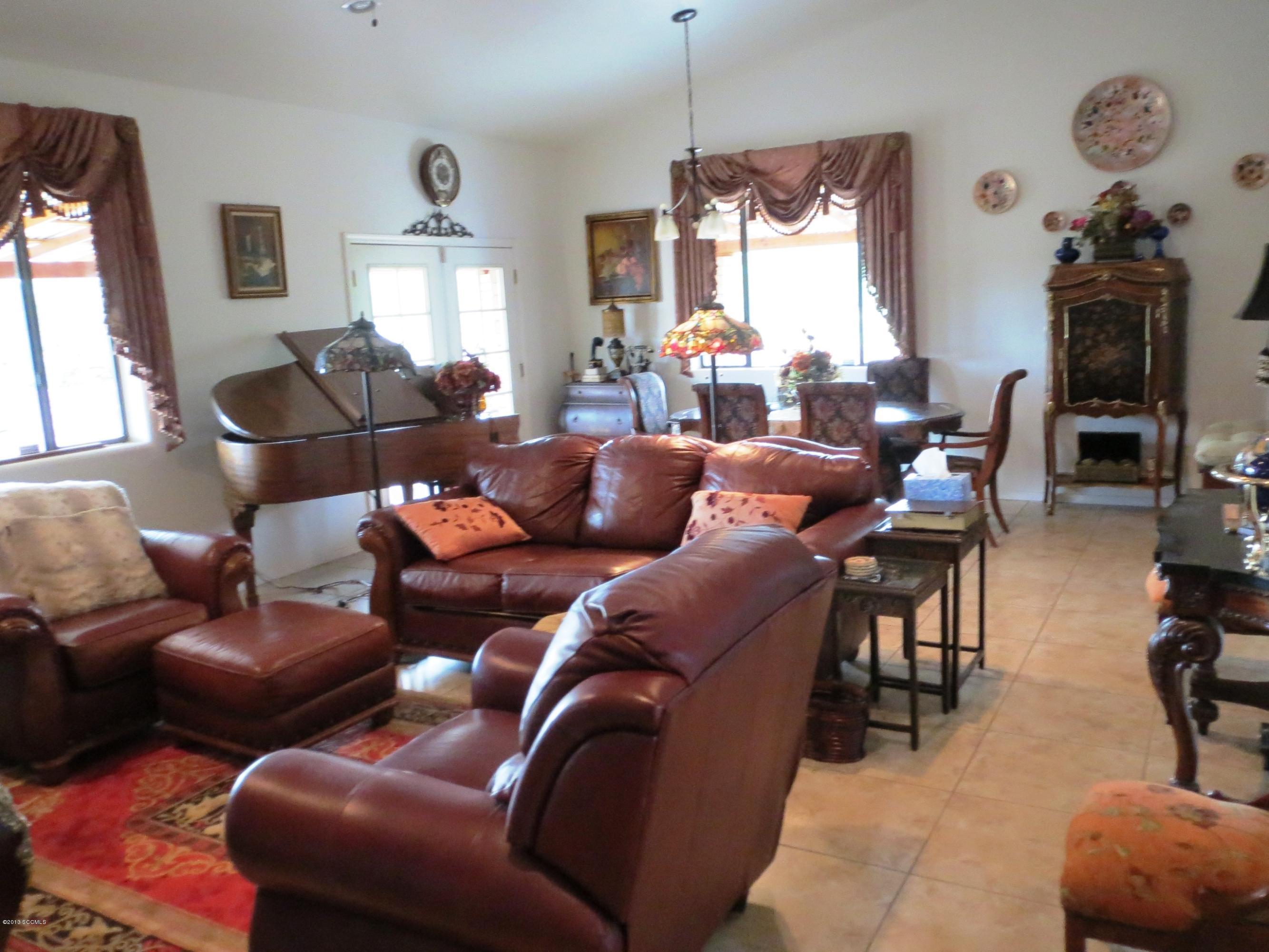 1807 Calle Abelardo Rio Rico, AZ 85648 - Photo 9 of 13 Gallery Image 9