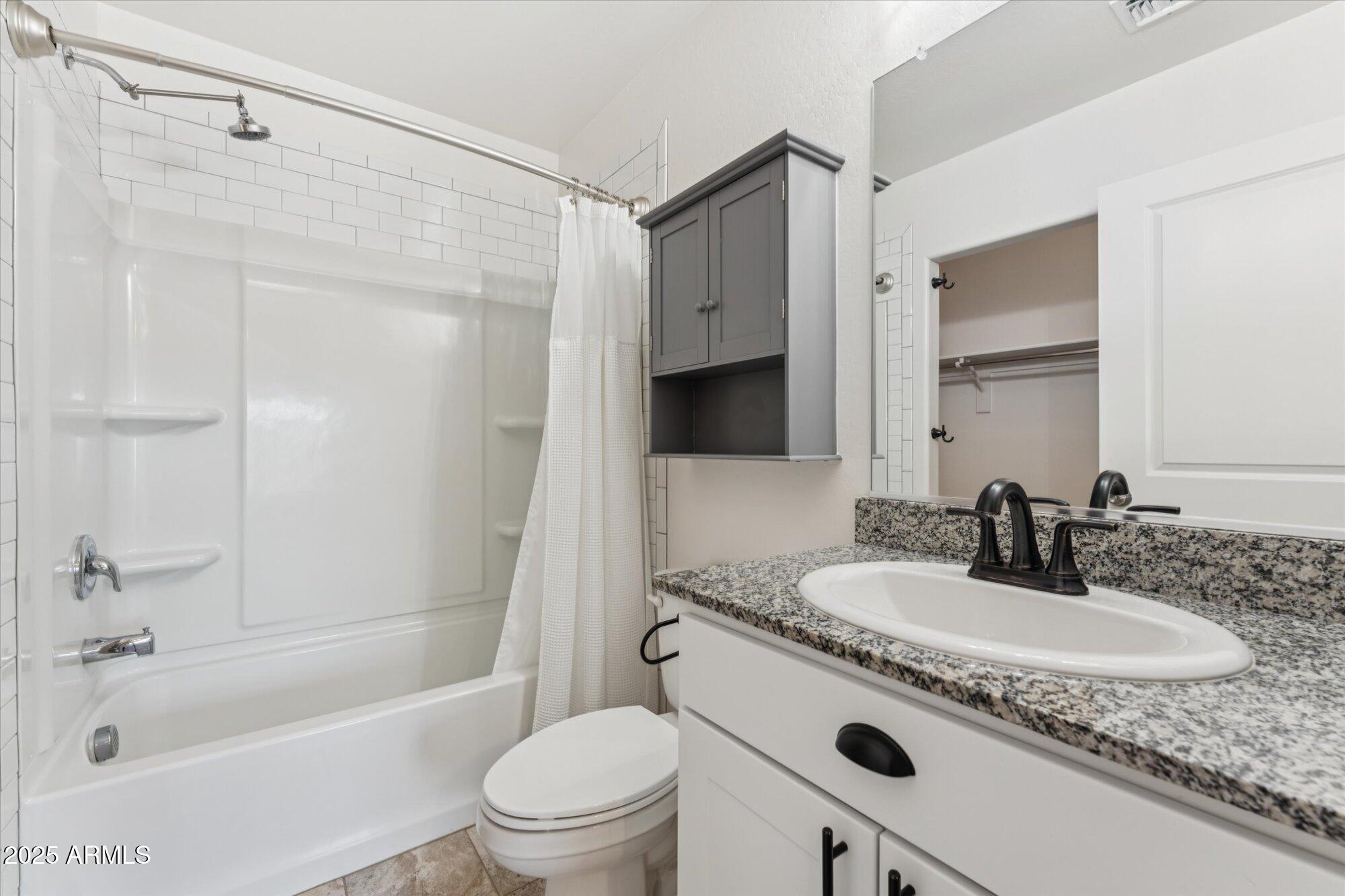 446 Reizen Drive Morristown, AZ 85342 - Photo 10 of 17 15-DSC05161