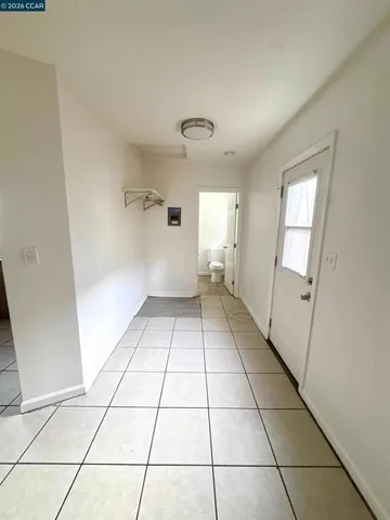 $1,095 | 416 1/2 North School Street, Lodi, CA 95240