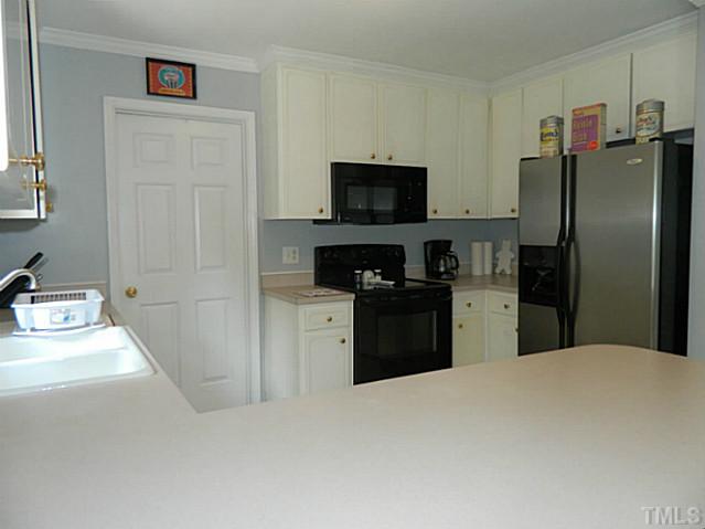 172 Ridge Way Lane Clayton, NC 27520 - Photo 9 of 22 Gallery Image 9