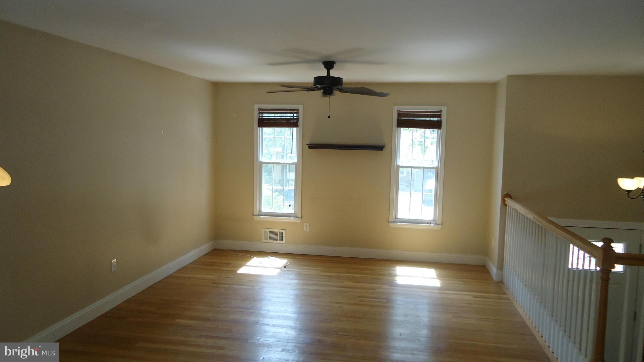 6412 Darwin Road Laurel, MD 20707 - Photo 8 of 19 Living Room