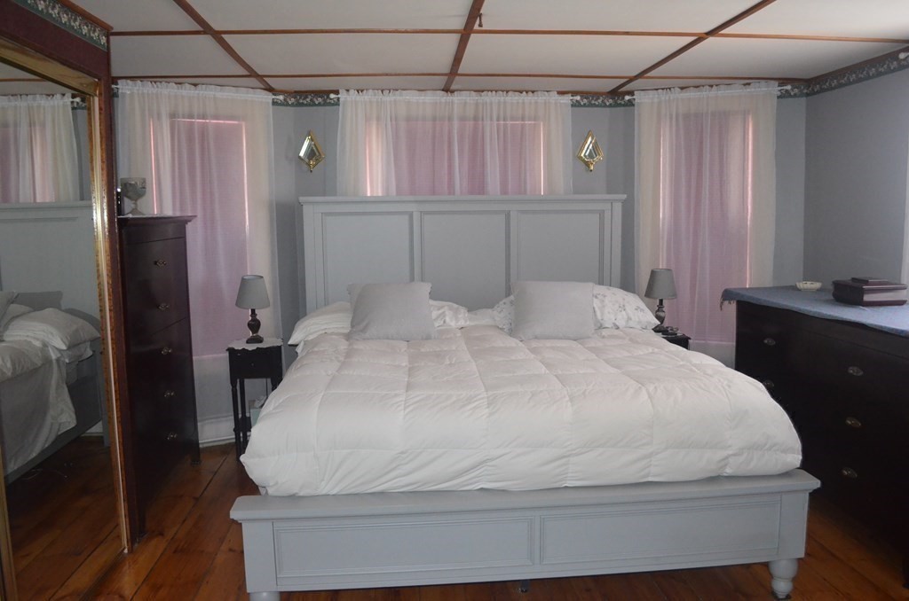 304 Cumberland Road Lowell, MA 01850 - Photo 16 of 34 Gallery Image 16