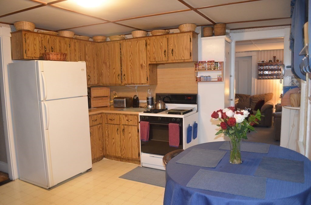 304 Cumberland Road Lowell, MA 01850 - Photo 24 of 34 Gallery Image 24