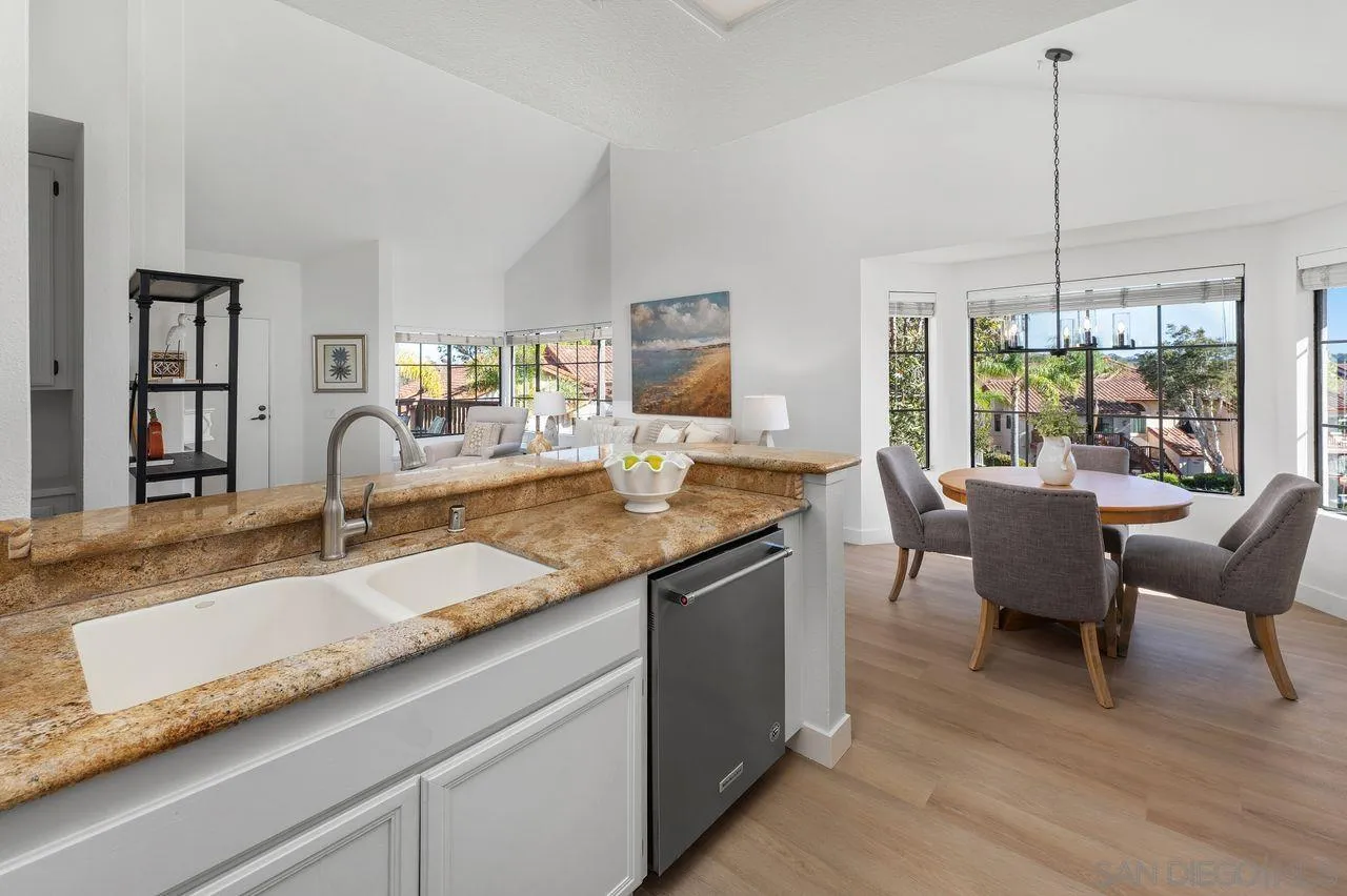 4045 Carmel View Road, Unit 88 San Diego, CA 92130 - Photo 11 of 34