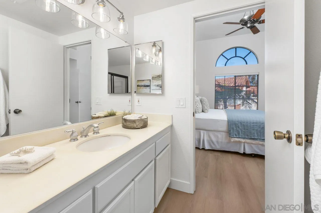 4045 Carmel View Road, Unit 88 San Diego, CA 92130 - Photo 15 of 34