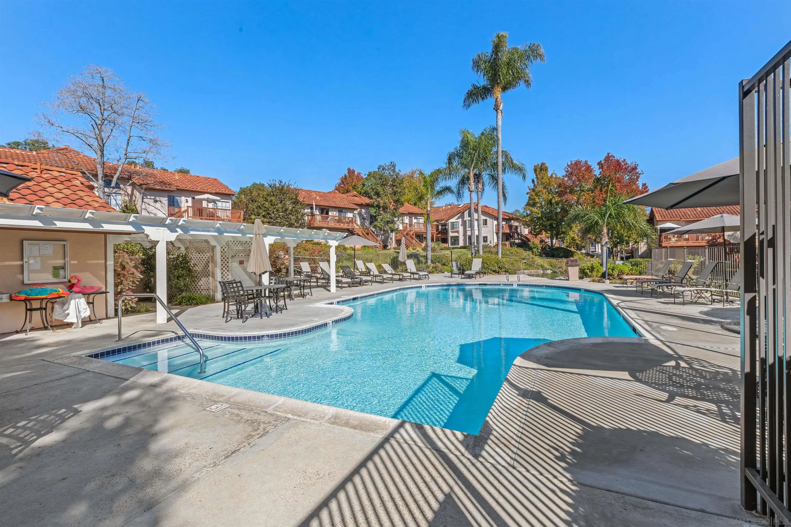 4045 Carmel View Road, Unit 88 San Diego, CA 92130 - Photo 28 of 34