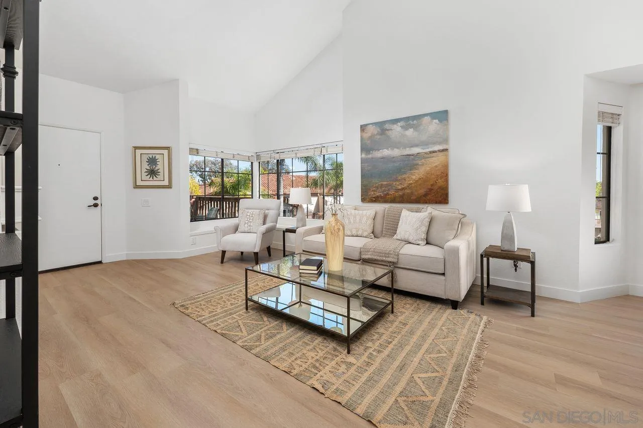 4045 Carmel View Road, Unit 88 San Diego, CA 92130 - Photo 5 of 34