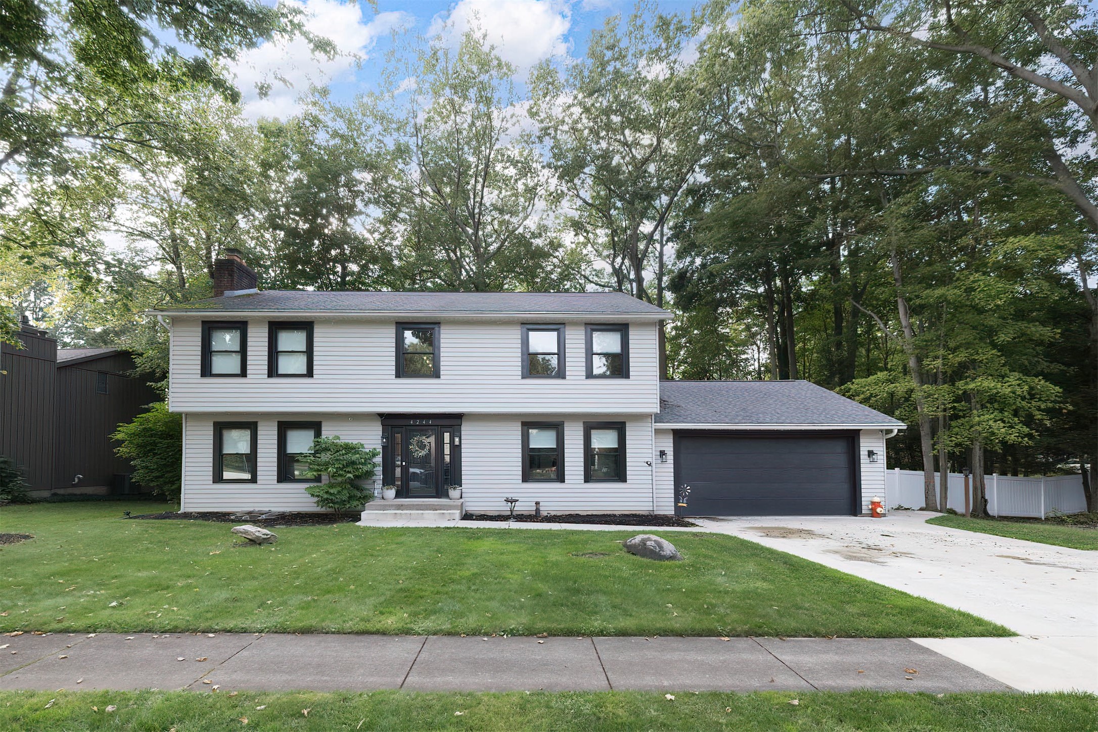 4244 Normandy Rue Erie, PA 16506 - Photo 1 of 36 Front View