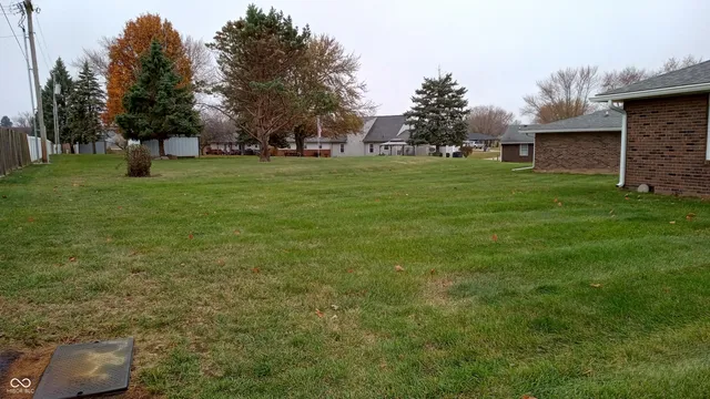 $149,900 | 2033 Alhambra Court, Unit B, Anderson, IN 46013