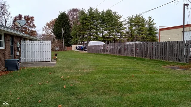 $155,000 | 2033 Alhambra Court, Unit B, Anderson, IN 46013