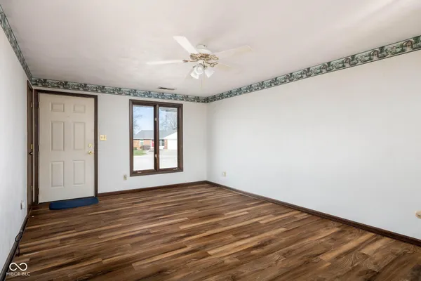 $139,900 | 2033 Alhambra Court, Unit B, Anderson, IN 46013