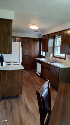 $155,000 | 2033 Alhambra Court, Unit B, Anderson, IN 46013