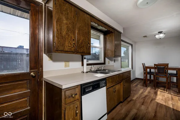 $139,900 | 2033 Alhambra Court, Unit B, Anderson, IN 46013