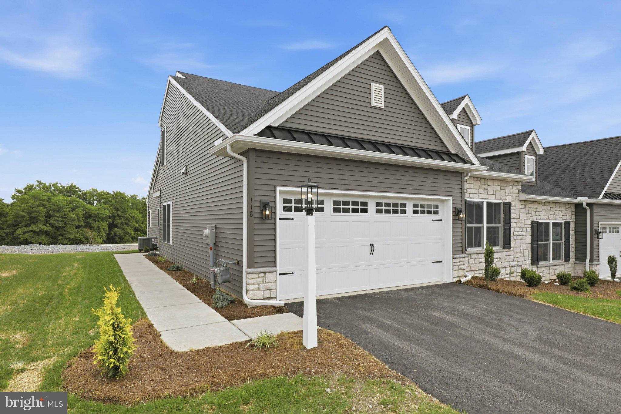 26 Waterleaf Road Lancaster, PA 17603 - Photo 4 of 38