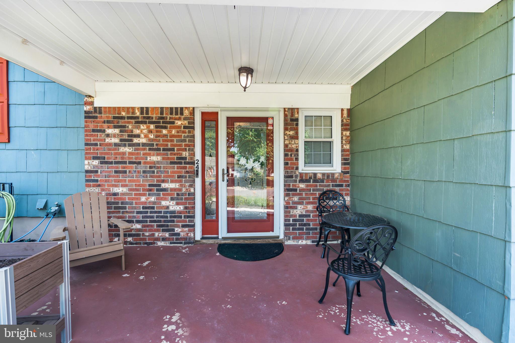 24 Tar Heels Road Hamilton, NJ 08619 - Photo 5 of 62