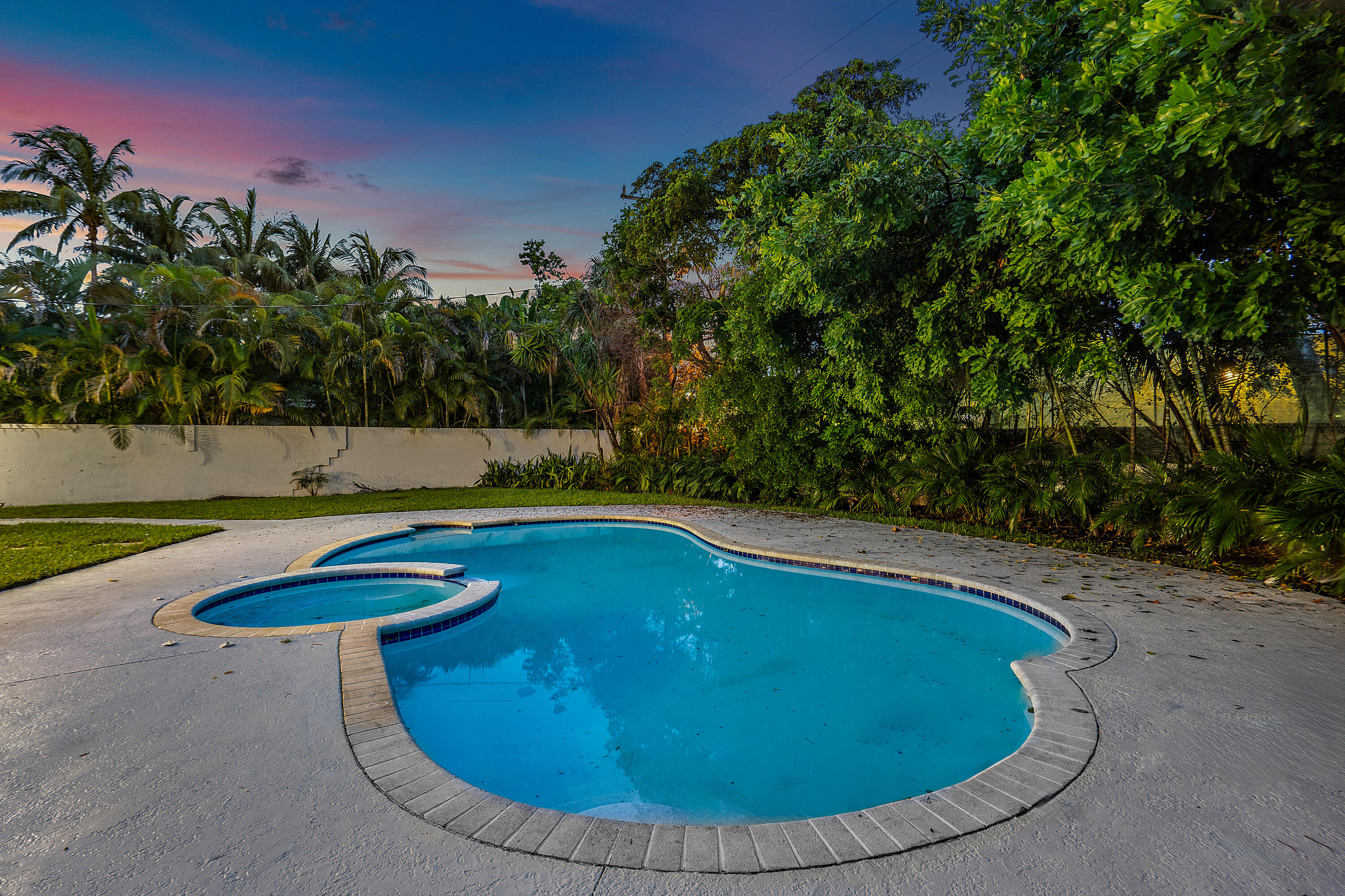1505 Northeast 4th Avenue Boca Raton, FL 33432 - Photo 30 of 34 Backyard