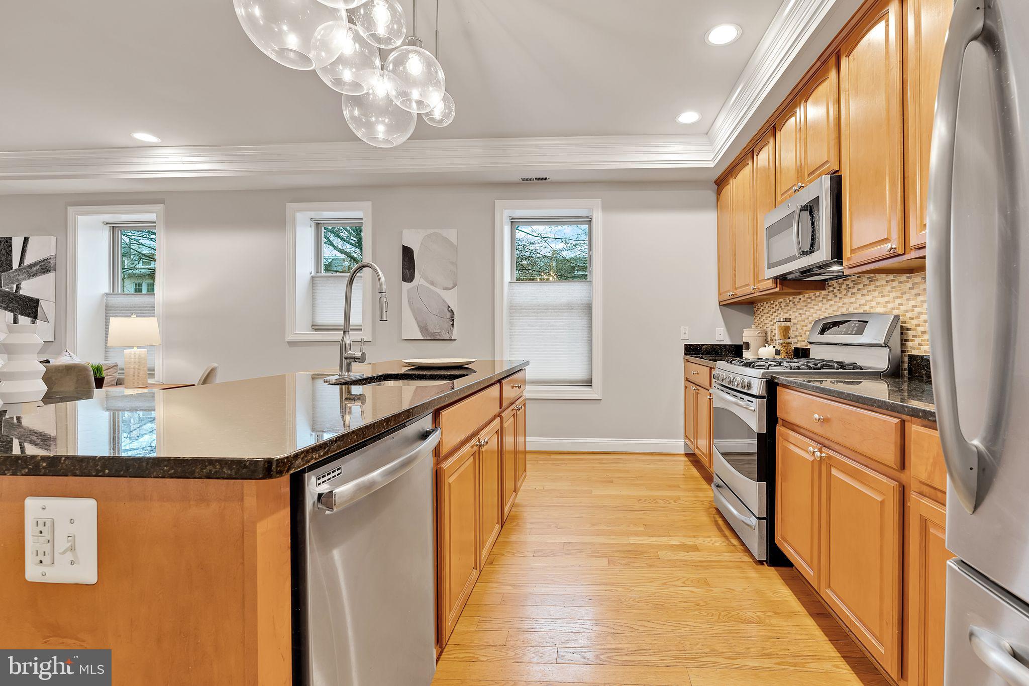 1300 Taylor Street Northwest, Unit 101 Washington, DC 20011 - Photo 13 of 31