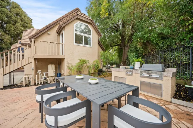 $3,300,000 | 6607 Arlington Drive, Pleasanton, CA 94566