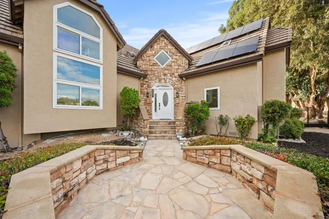 $3,300,000 | 6607 Arlington Drive, Pleasanton, CA 94566