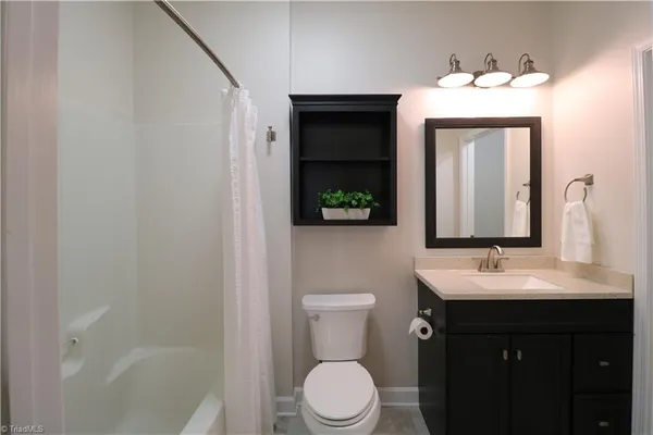 $1,650 | 6901 Hanesbrook Circle, Unit 102, Clemmons, NC 27012