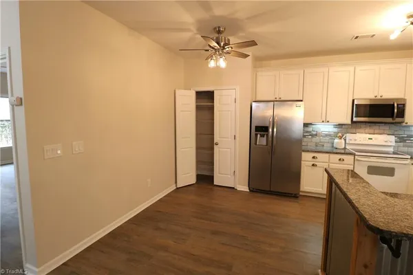 $1,650 | 6901 Hanesbrook Circle, Unit 102, Clemmons, NC 27012