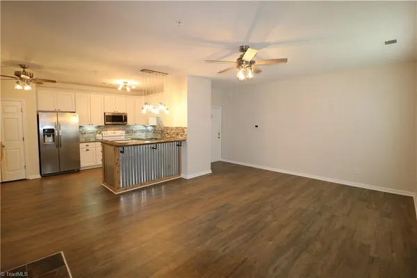 $1,650 | 6901 Hanesbrook Circle, Unit 102, Clemmons, NC 27012