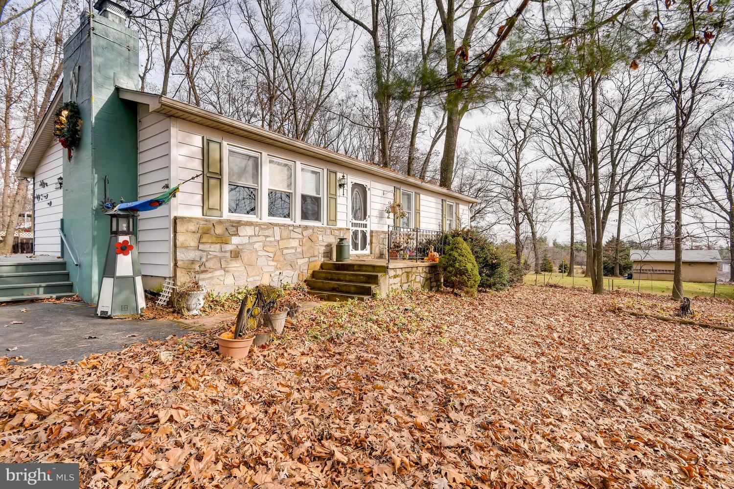 4727 Archer Road Whiteford, MD 21160 - Photo 2 of 26 Plenty of privacy!