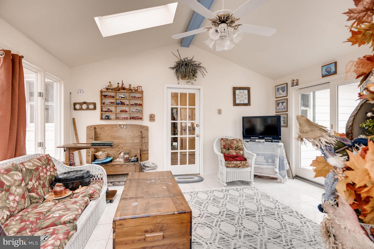 4727 Archer Road Whiteford, MD 21160 - Photo 21 of 26 High ceilings with sun light!