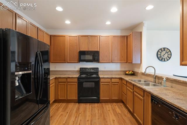 4159 Diamond Ridge View Colorado Springs, CO 80918 - Photo 4 of 22