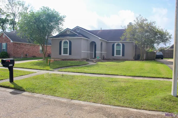 $260,000 | 15430 Woodlore Drive, Baton Rouge, LA 70816