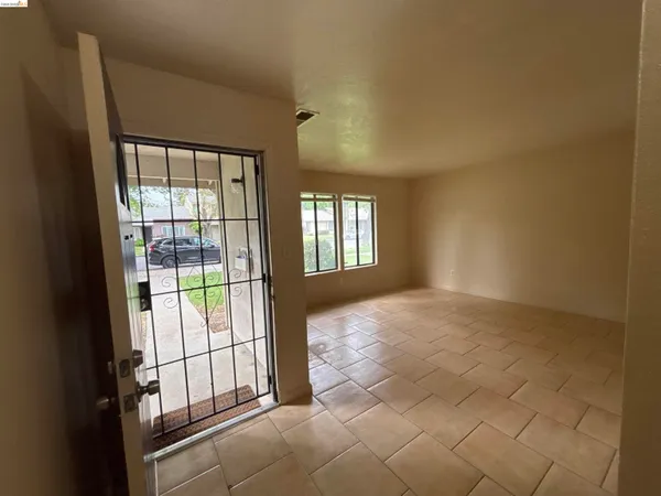 $2,150 | 6937 Sumter Quay Circle, Stockton, CA 95219