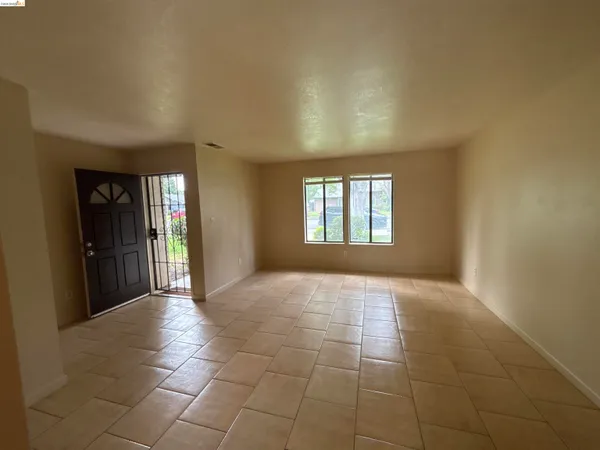 $2,150 | 6937 Sumter Quay Circle, Stockton, CA 95219