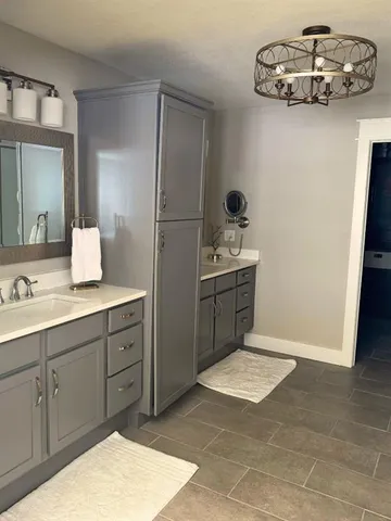 $1,799,000 | 560 Lake Viking Terrace, Gallatin, MO 64640