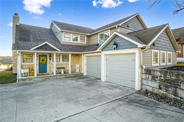 $1,799,000 | 560 Lake Viking Terrace, Gallatin, MO 64640