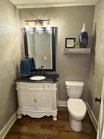 $1,799,000 | 560 Lake Viking Terrace, Gallatin, MO 64640