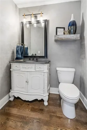 $1,799,000 | 560 Lake Viking Terrace, Gallatin, MO 64640