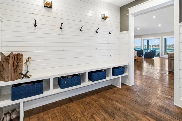 $1,799,000 | 560 Lake Viking Terrace, Gallatin, MO 64640