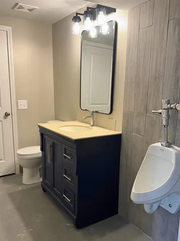 $1,799,000 | 560 Lake Viking Terrace, Gallatin, MO 64640