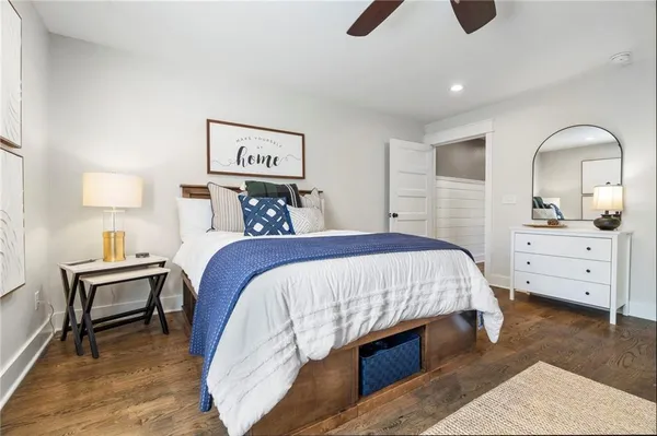 $1,799,000 | 560 Lake Viking Terrace, Gallatin, MO 64640