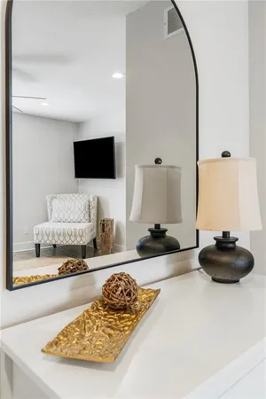 $1,799,000 | 560 Lake Viking Terrace, Gallatin, MO 64640