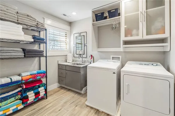 $1,799,000 | 560 Lake Viking Terrace, Gallatin, MO 64640