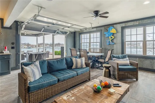 $1,799,000 | 560 Lake Viking Terrace, Gallatin, MO 64640