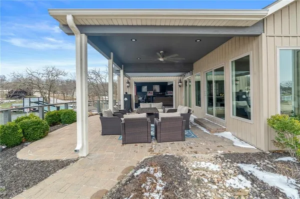 $1,799,000 | 560 Lake Viking Terrace, Gallatin, MO 64640