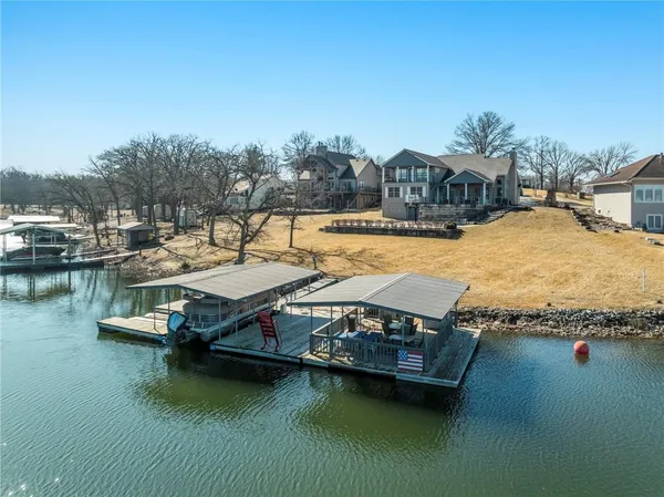 $1,799,000 | 560 Lake Viking Terrace, Gallatin, MO 64640