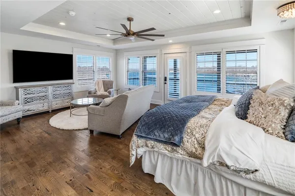 $1,799,000 | 560 Lake Viking Terrace, Gallatin, MO 64640