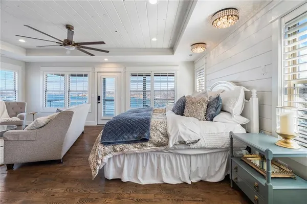 $1,799,000 | 560 Lake Viking Terrace, Gallatin, MO 64640