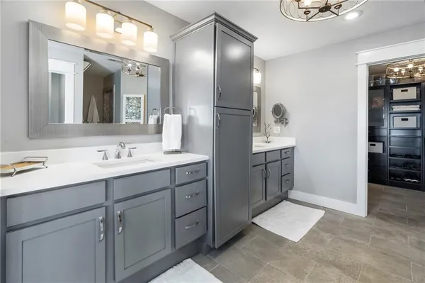 $1,799,000 | 560 Lake Viking Terrace, Gallatin, MO 64640