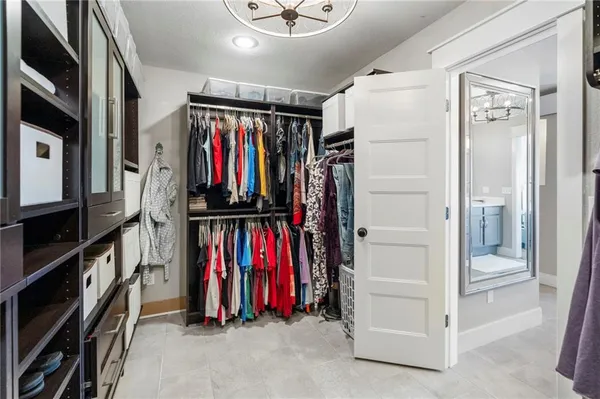 $1,799,000 | 560 Lake Viking Terrace, Gallatin, MO 64640